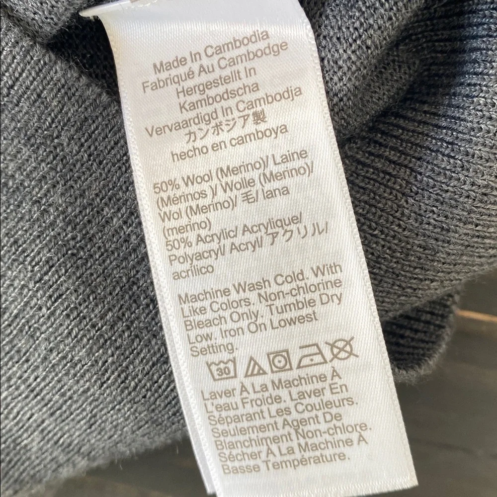 J.Crew Men’s Gray Wool Blend Sweater Size M 50% Wool 50% Acrylic Excellent Y-18